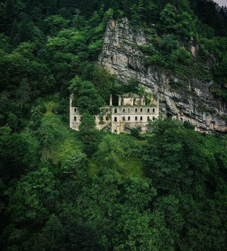 Μονή Βαζελώνα: Από την εγκατάλειψη στο επενδυτικό πρόγραμμα του 2026 – Νέα εξέλιξη για το ιστορικό μοναστήρι των Ποντίων